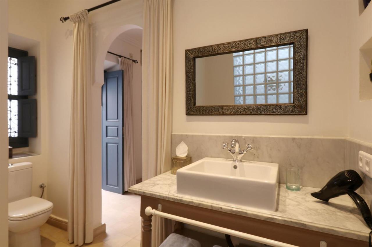 Riad Dar Safi - Privatise Pour 6/8 Pers. - Jacuzzi Марракеш Экстерьер фото